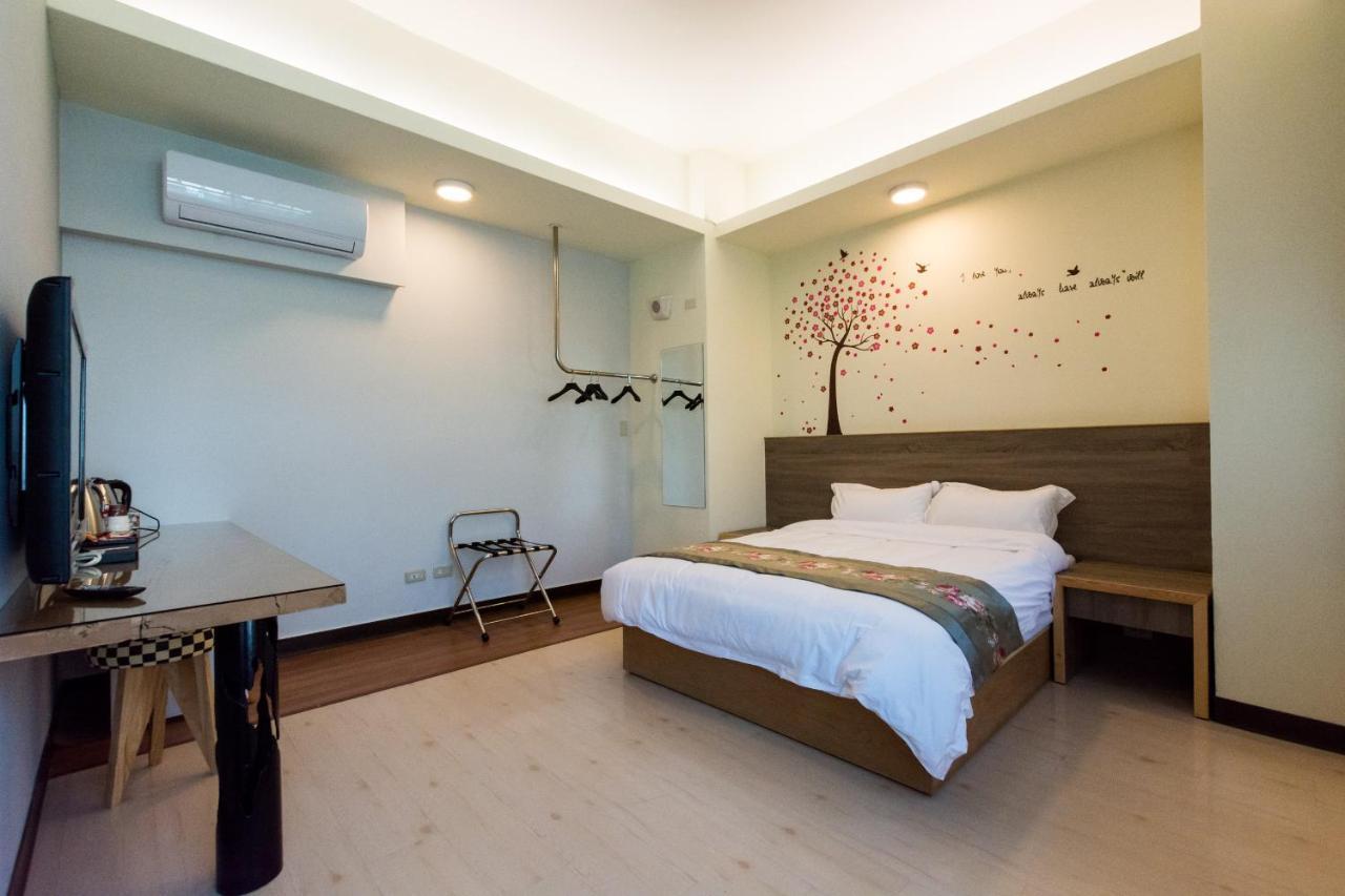 荳蔻年華 Apartment Tainan Exterior photo